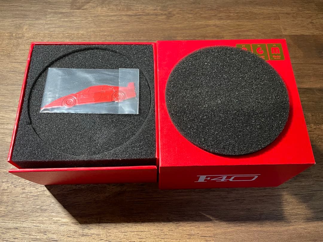 d*4様 PGM 1/64 フェラーリF40 LM