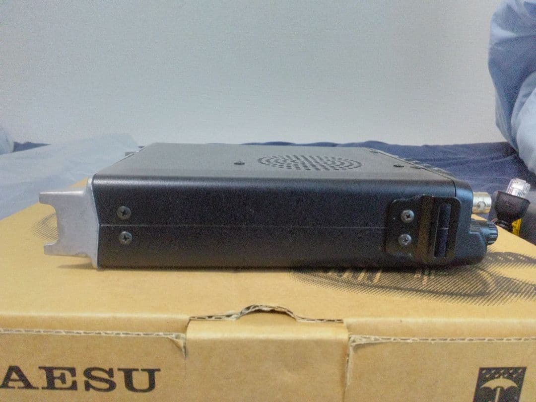 トランシーバー YAESU FT-817