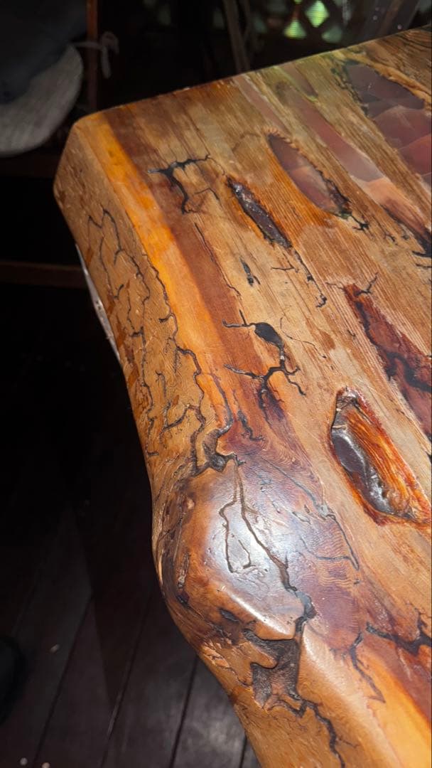 ナチュラルウッドの正方形テーブル　ハンドメイド　オリジナル