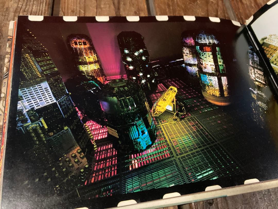 三上晴子 作品集　メディアアート　現代美術 サイバーパンク！