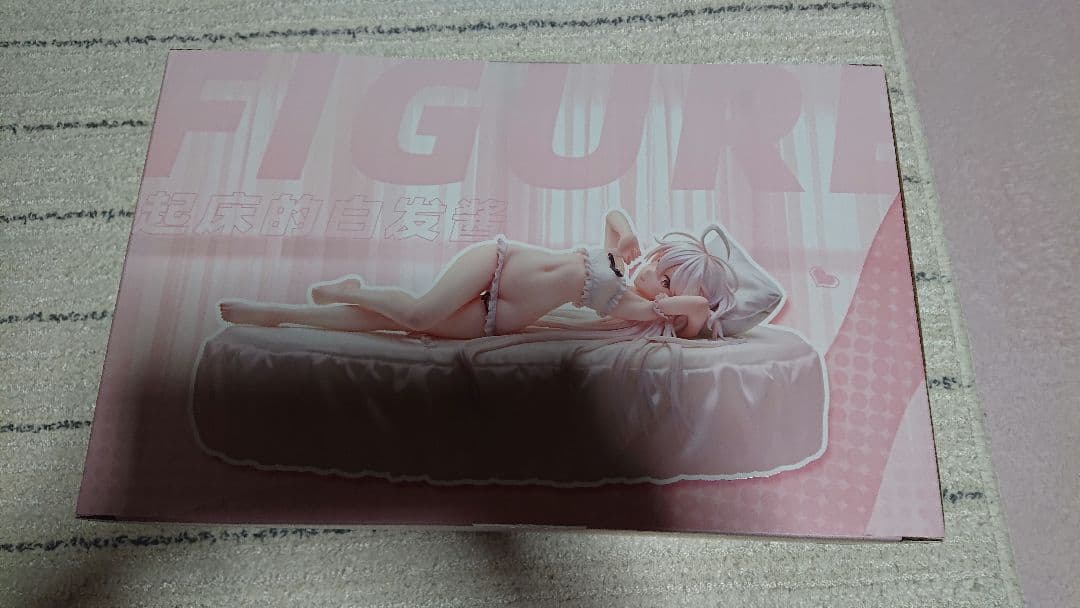 SSR FIGURE 寝起き白髪ちゃん 1/7 完成品フィギュア