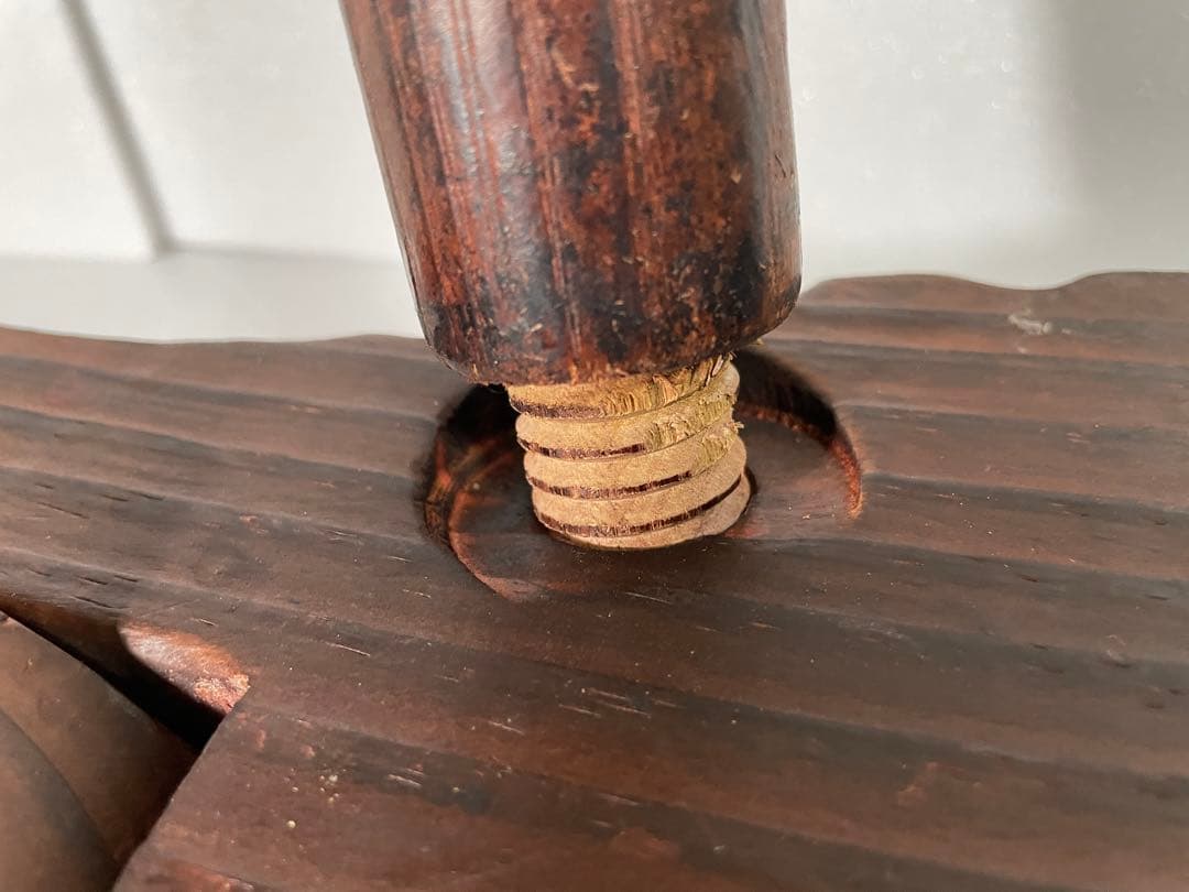 木製円形テーブル 猫型椅子 波型天板セット