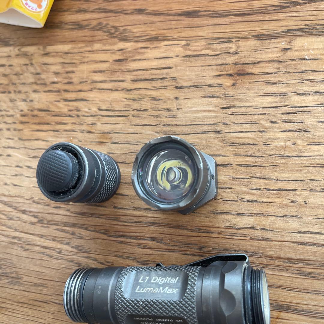 SureFire L1 Digital フラッシュライト