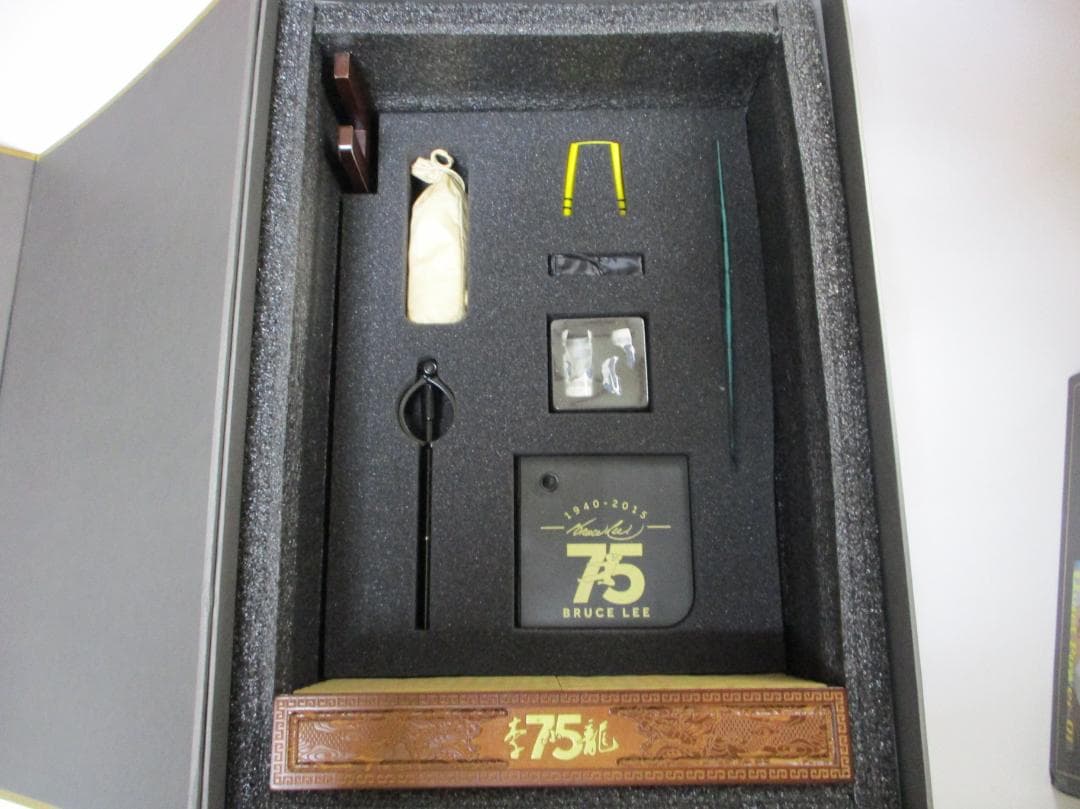 n*o様 エンターベイ　ブルースリー　75周年　1/6フィギュア