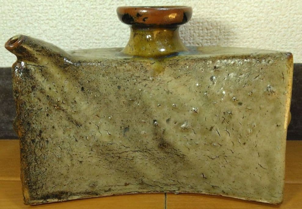 人間国宝 金城次郎 魚紋抱瓶 栞 共箱 未使用美品 壺屋焼 壷屋焼 やちむん