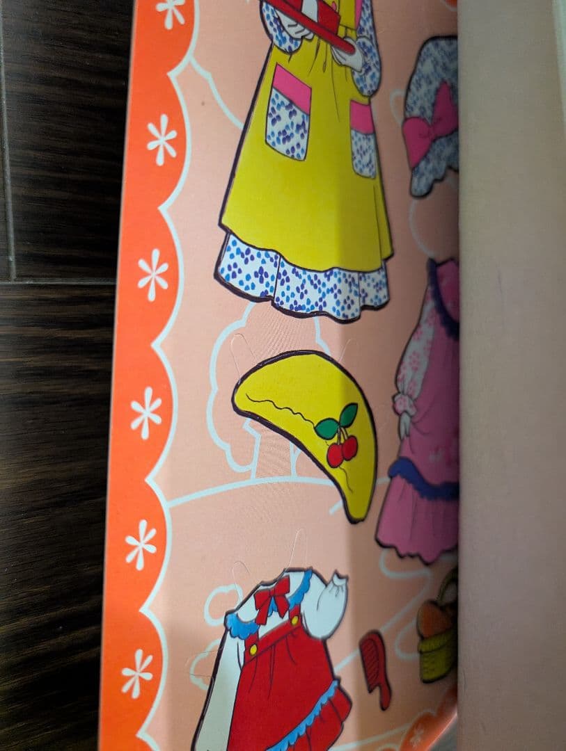 ショウワのきせかえ　飯塚玲子　チェリーフレンド　(未使用、昭和レトロ)です。