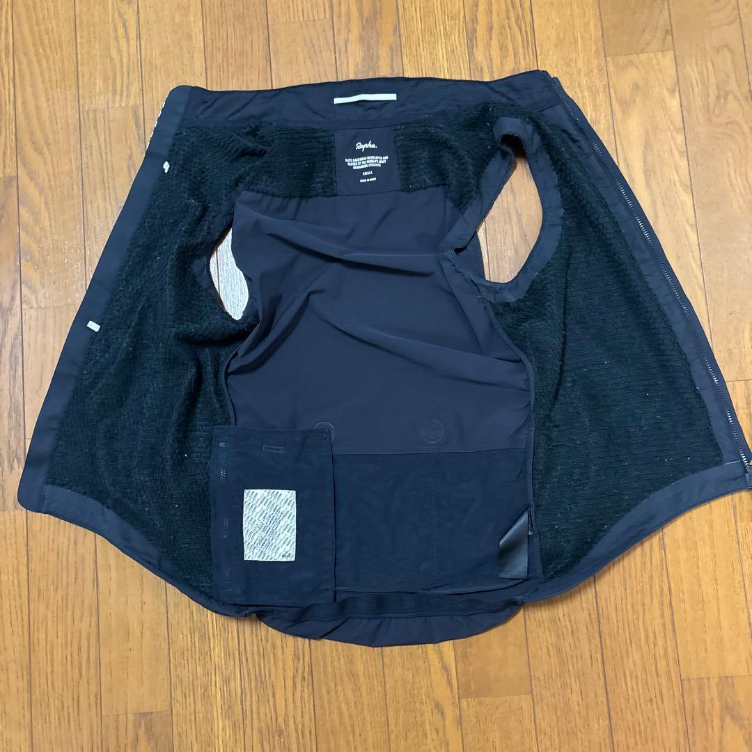 ラファ メンズ プロチーム インサレーティッド ジレ 黒系 Sサイズ