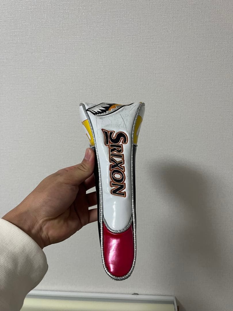 スリクソンキャディバック　ガオモンスター　ヘッドカバー、アイアンカバー、フード付