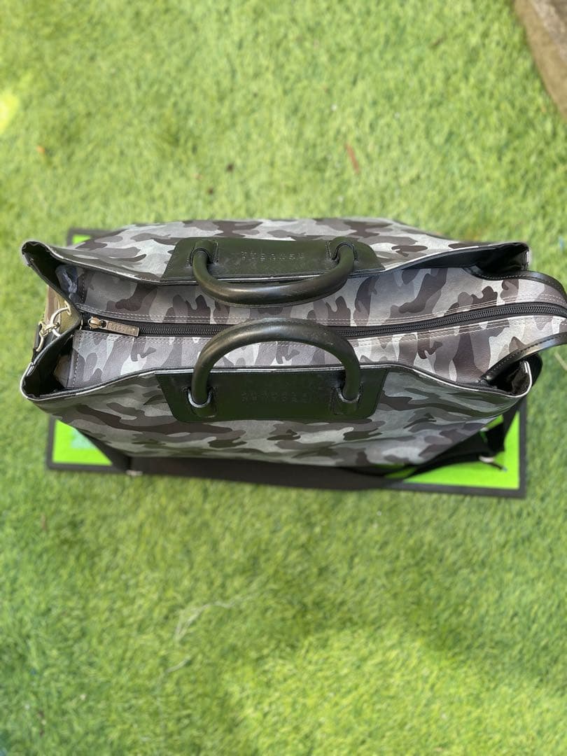 バーニーズニューヨーク　2wayボストンバッグ カモフラージュ(迷彩)
