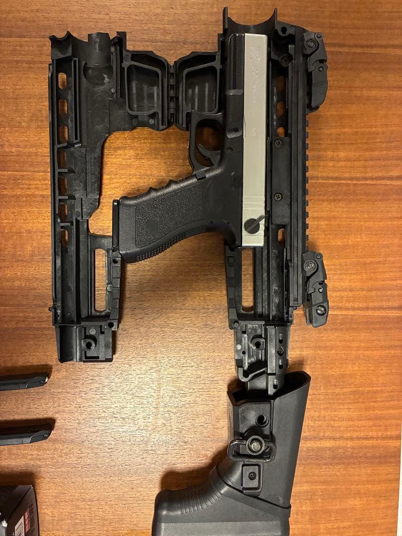 東京マルイ　電動グロック18Ｃ　カービンキット