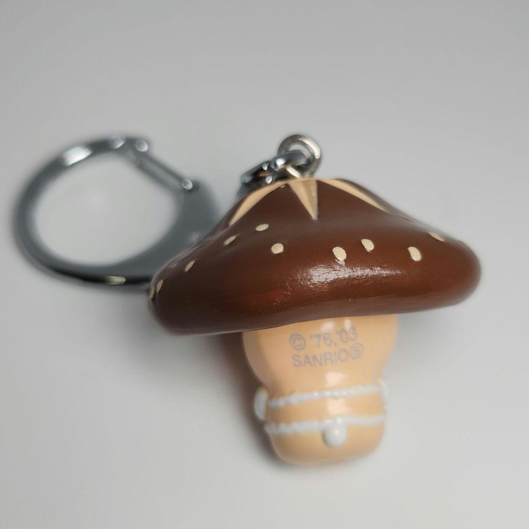 ご当地キティ　大分限定　椎茸　どんこ　マスコット　キーホルダー　新品