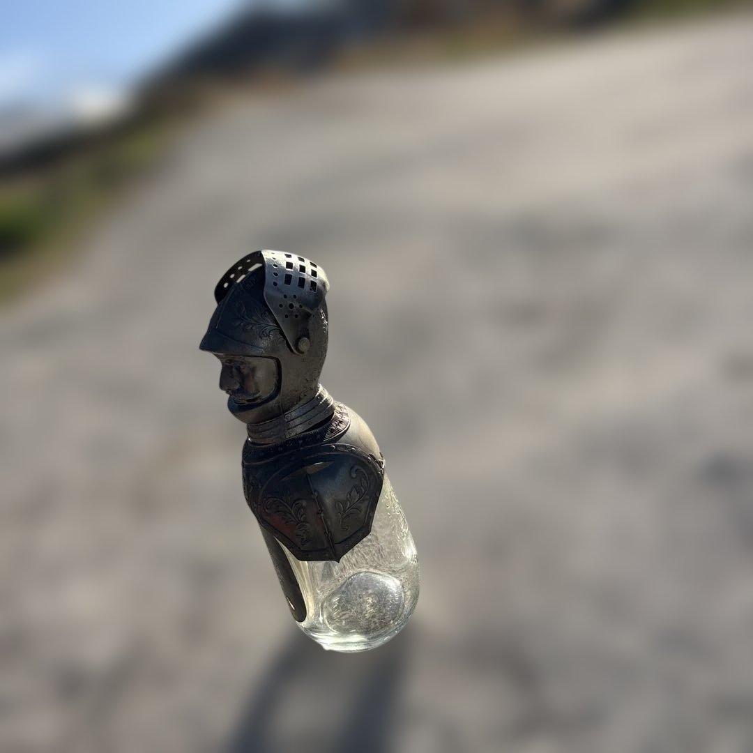 NIKKA WHISKY ゴールド＆ゴールド 750ml空ピン鎧兜　非売品