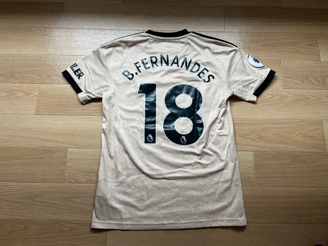 マンチェスターユナイテッドユニフォーム（ブルーノ・フェルナンデス選手）正規品