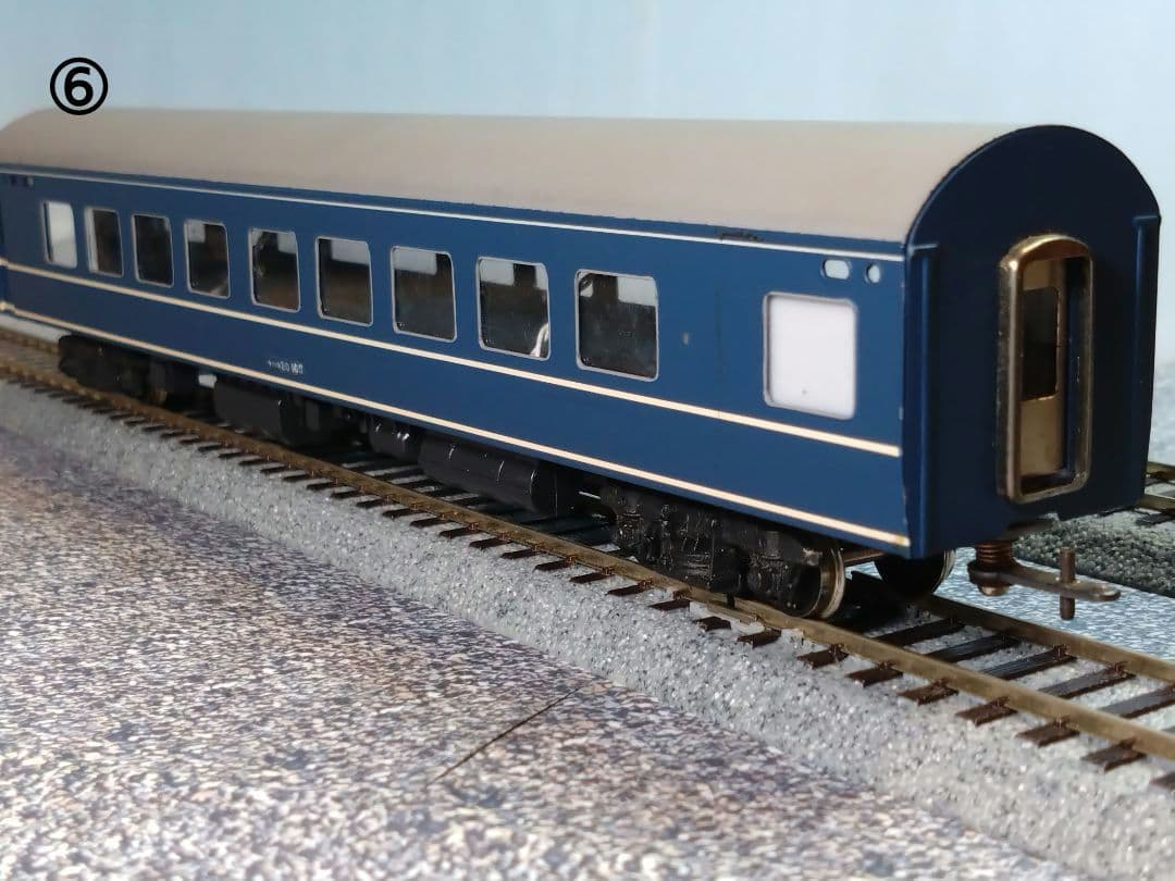 ＨＯゲージ　ブルートレイン客車　７両セット
