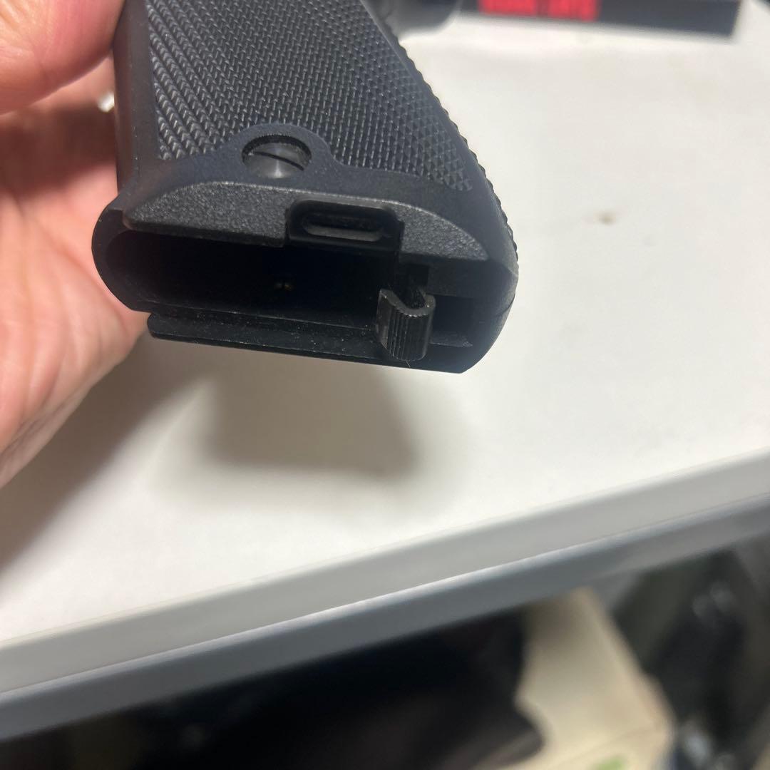 タナカ SIG 9mm拳銃 自衛隊　ガスブローバック