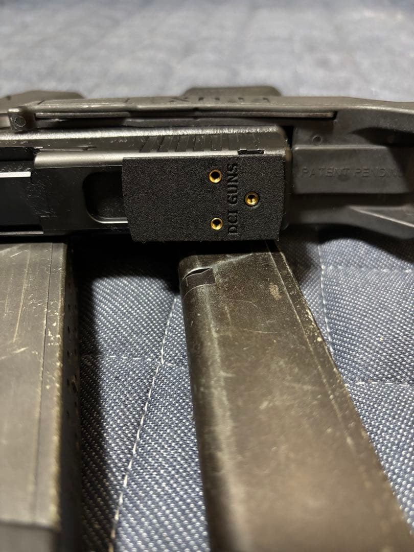 マルイ GLOCK18c コンバージョン組み込み マガジン2本付き ガスブロ
