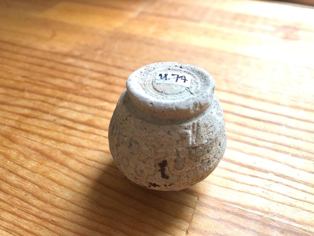 【タイ・骨董】宋胡録（スンコロク）白釉黒斑文 小壺（1301年~1600年）