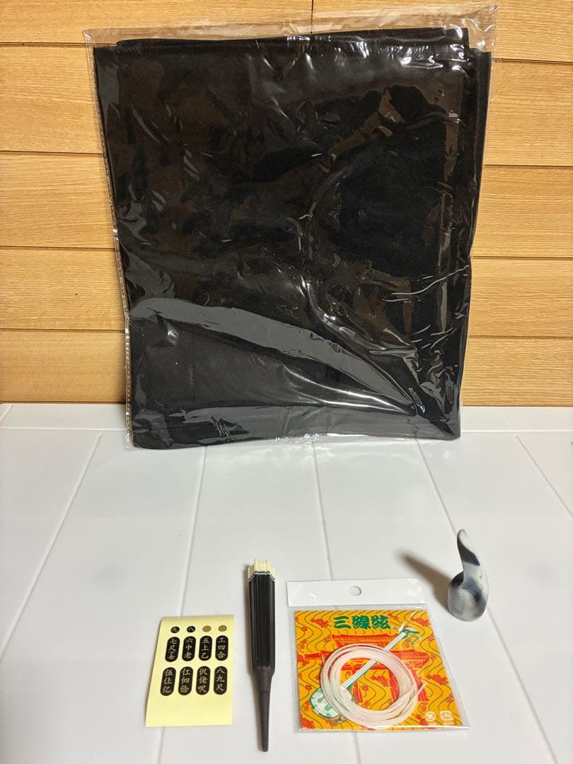 沖縄三線　エーマクルチ　本蛇皮一枚張り！与那城型！ユナー型！