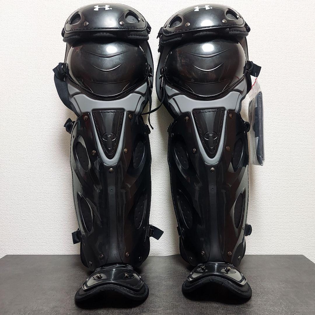 あ*わ様 UA　アンダーアーマー　キャッチャー防具　プロテクター　レッグガード