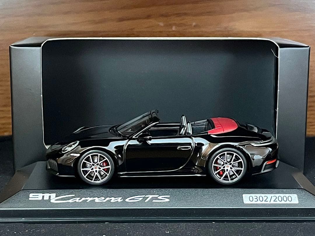 1/43 特注 ミニチャンプス ポルシェ 992.2 カレラ GTS ブラック