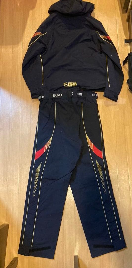 ケ*イ様 サンライン　フィッシングスーツ(上下セット) その他色々セット　【お買