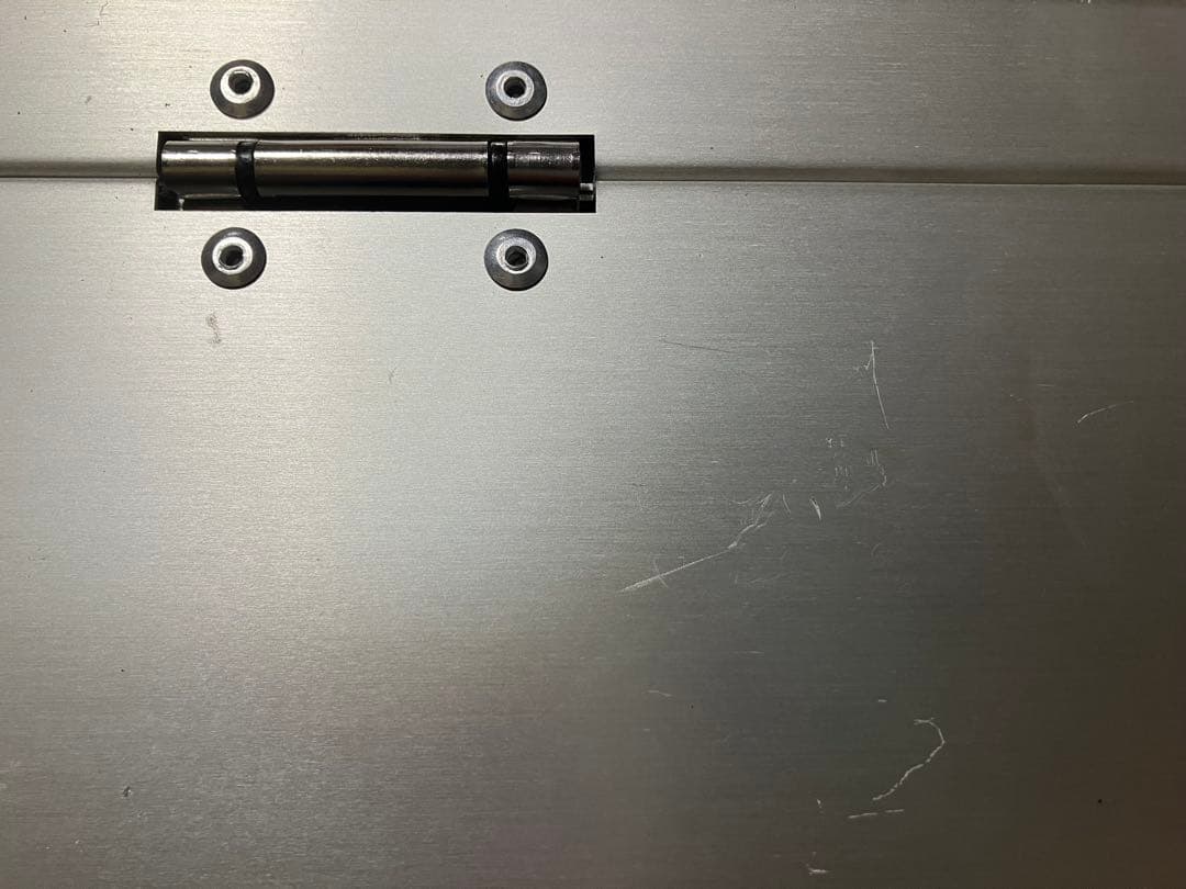 ソウメイ　シルバー　アタッシュケースのみ