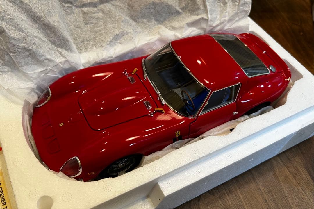 【新品】1/18 京商 フェラーリ 250gto 赤 08431R
