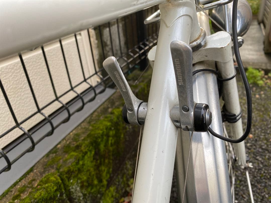 幻の名車　銀輪旅車AZUランドナー　ヴィンテージ　ホワイト