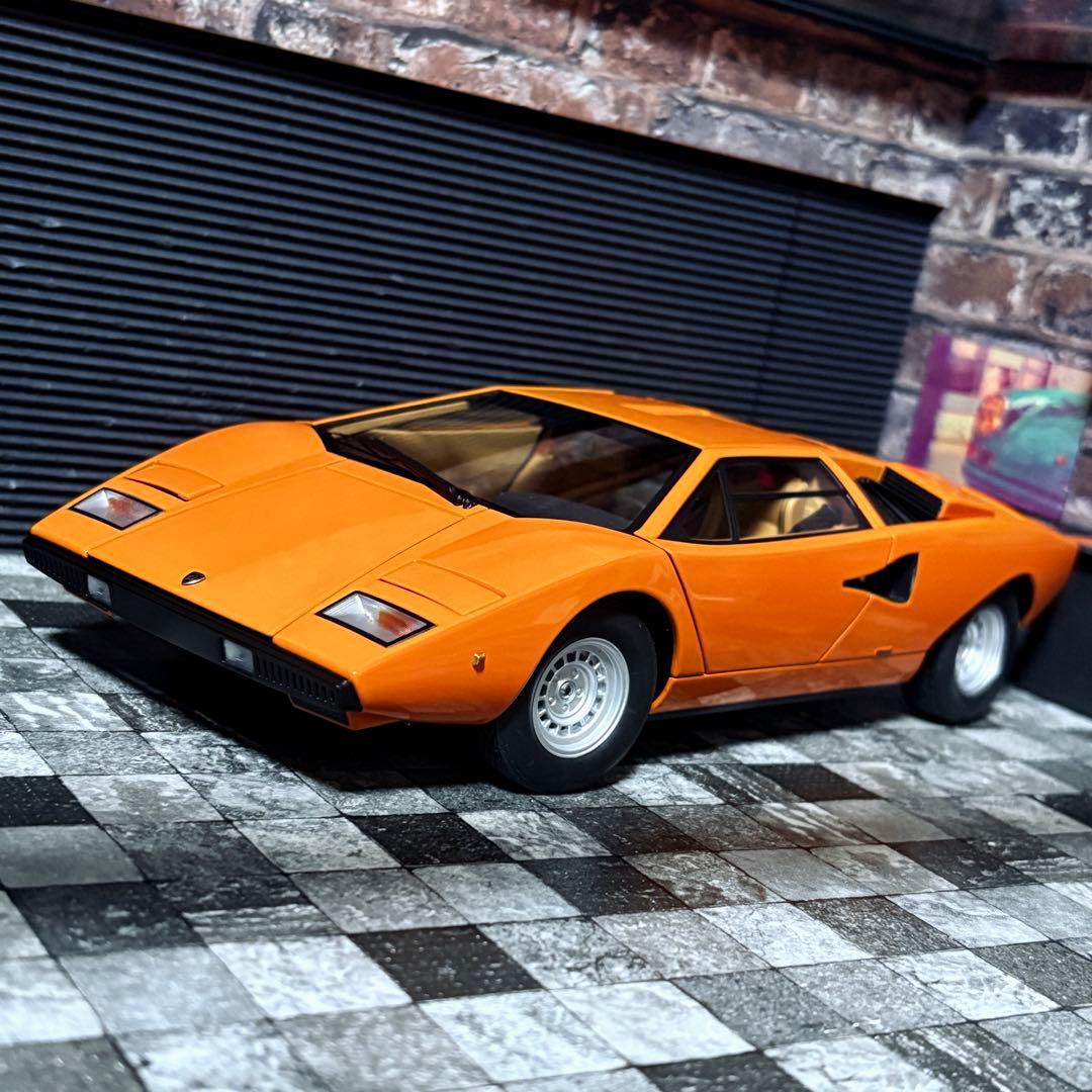 1/18 AUTOart ランボルギーニ カウンタック LP400