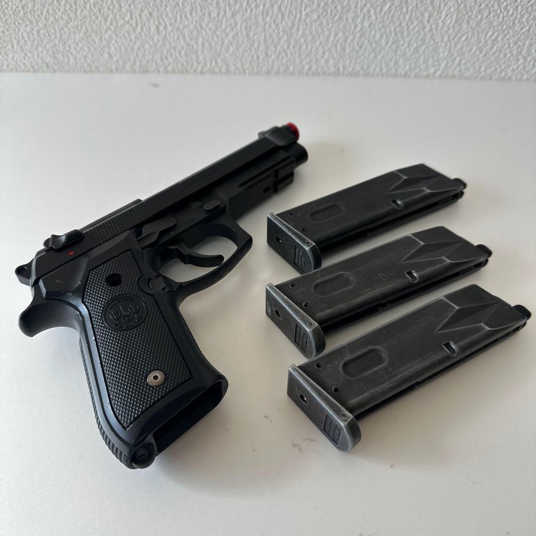 3*s様 東京マルイ　ガスブローバック　M9A1　マガジン３本付き