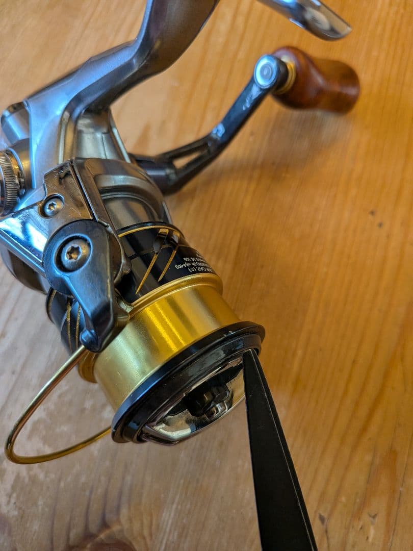 SHIMANO 16Vanquish C2000HGS スピニングリール