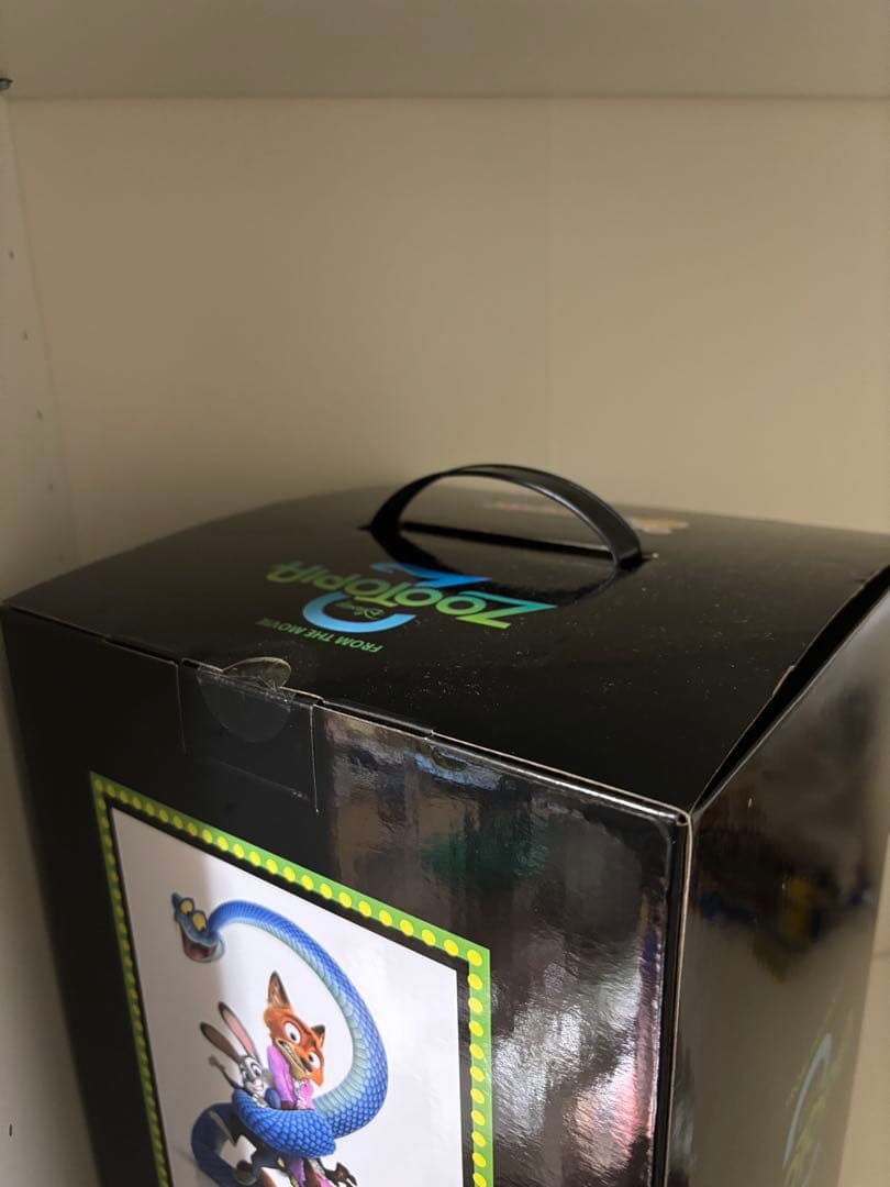 Happyくじ　Zootopia 2 ポスターフィギュア