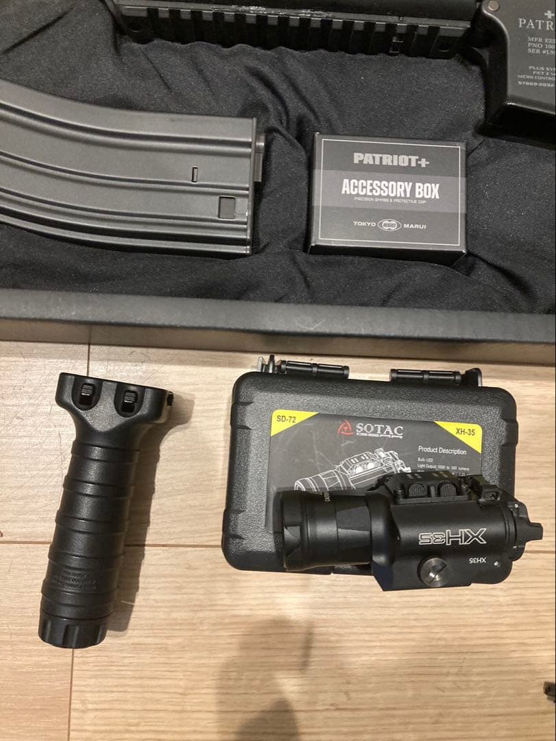 トイガン Smith & Wesson M&P9 V Custom & Patriot+