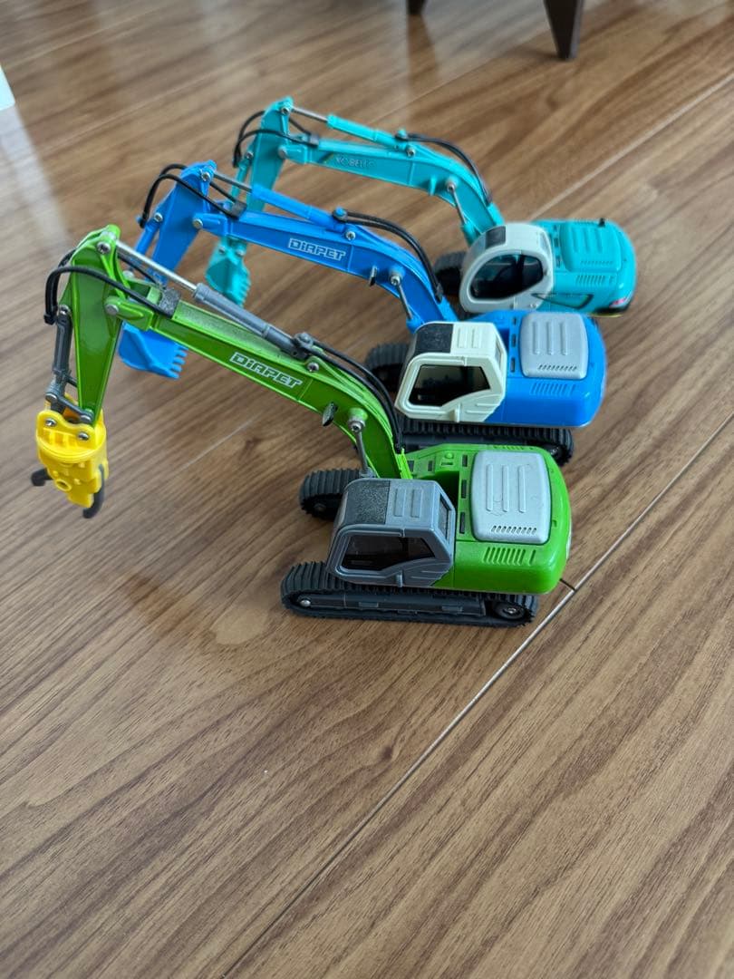 KOBELCO模型　ロングアーム解体機3台他　重機模型9台　合計12台セット