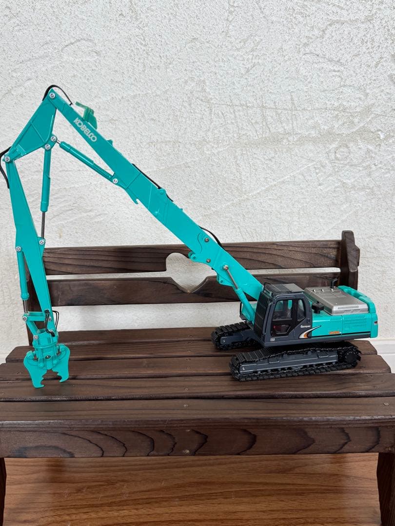 KOBELCO模型　ロングアーム解体機3台他　重機模型9台　合計12台セット