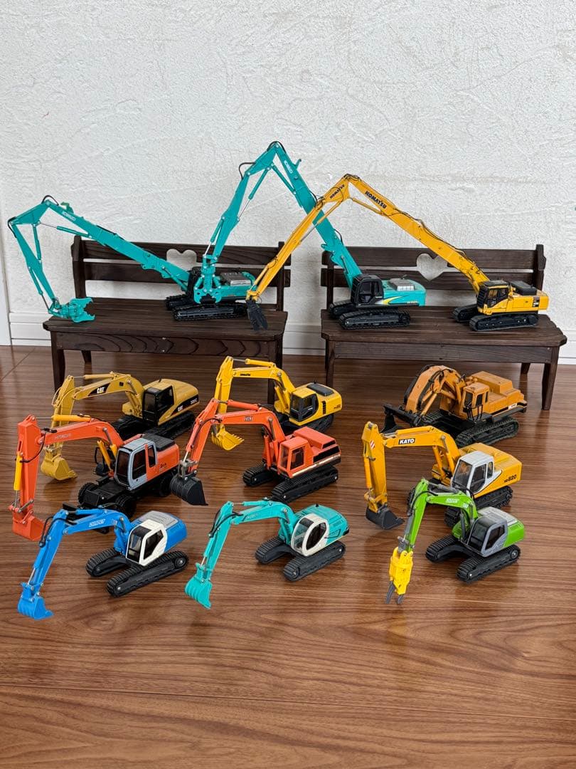KOBELCO模型　ロングアーム解体機3台他　重機模型9台　合計12台セット