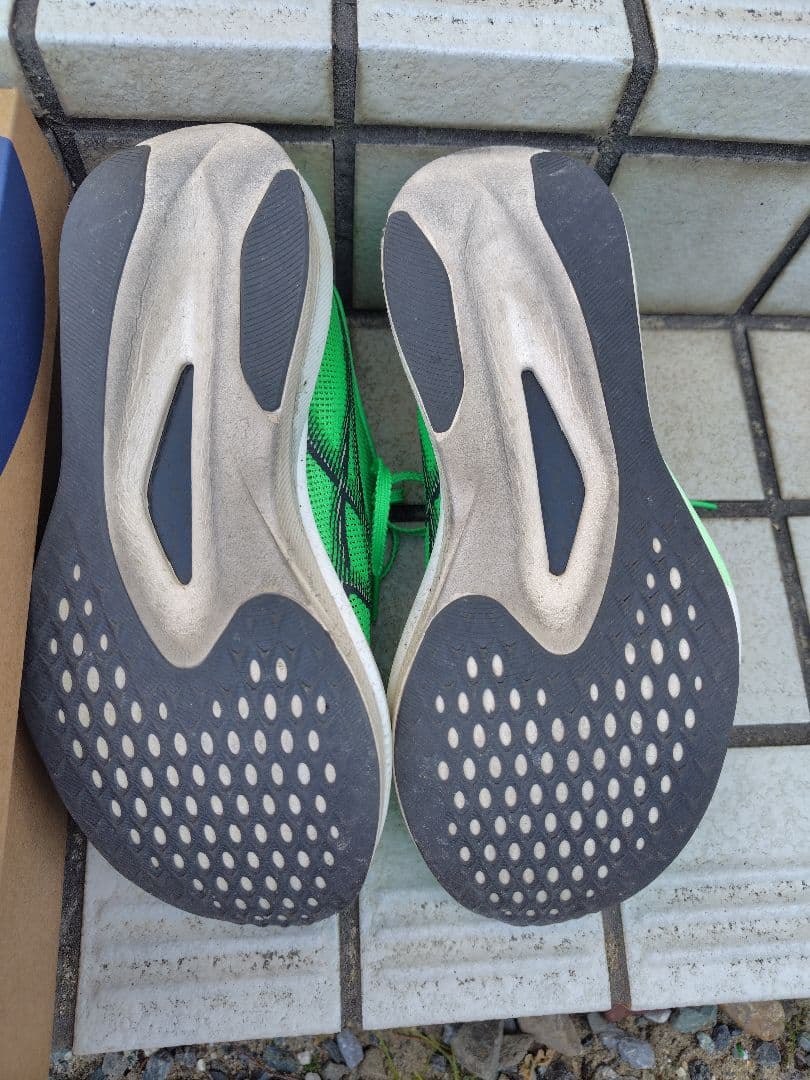 Asics　マジックスピード5