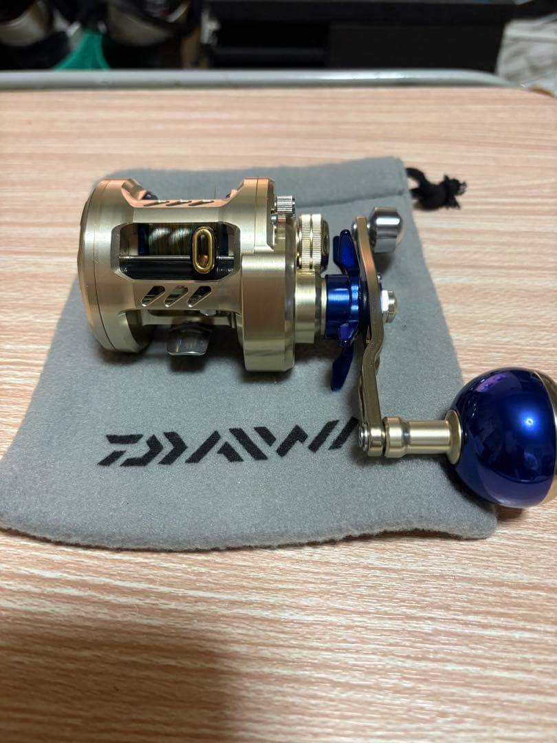 リール DAIWA MILLIONAIRE BASARA 200H-L
