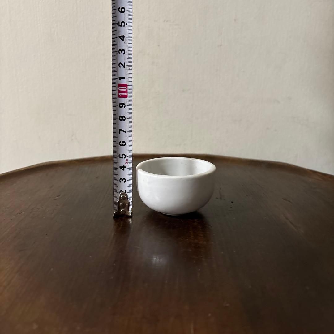 李朝　日帝時代　白磁ぐい呑み　筒盃　骨董　アンティーク　秦秀雄　白洲正子
