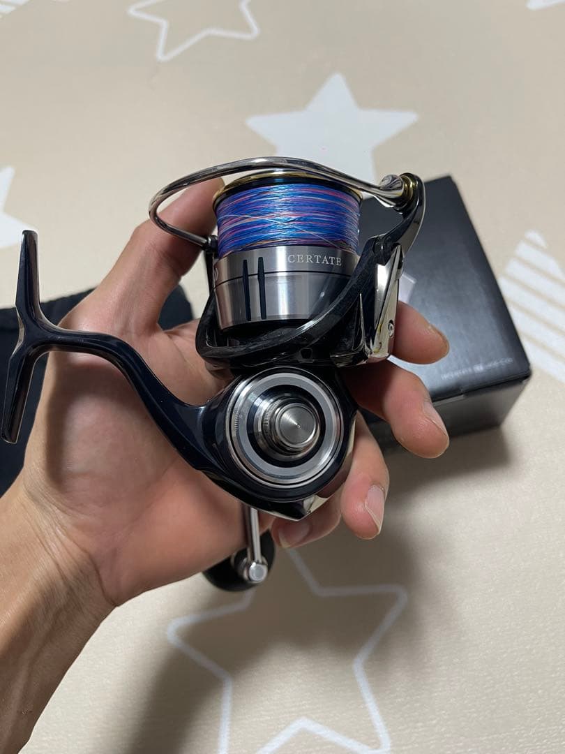 Certate スピニングリール 黒 青 収納袋付き