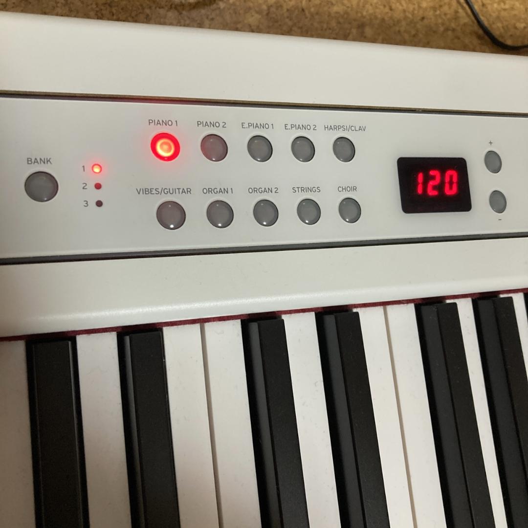 【美品】KORG D1 88鍵盤 電子ピアノ 白 ホワイト コルグ