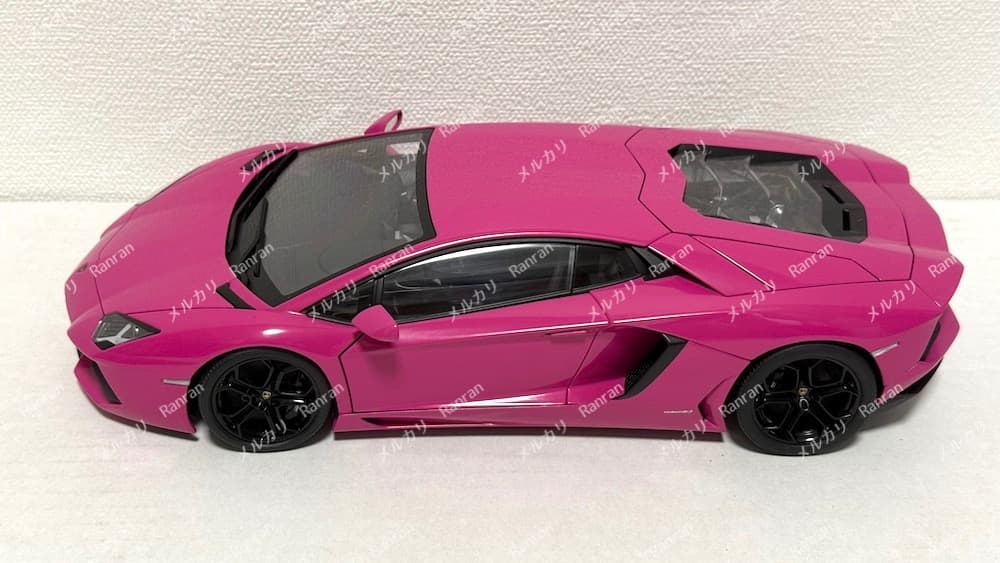 ミニカー 1/18 AUTOart Lamborghini AVENTADOR LP700