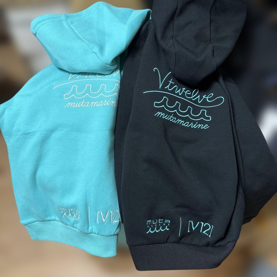 フォロー割引あり　完売品　V12 muta コラボ　パーカー