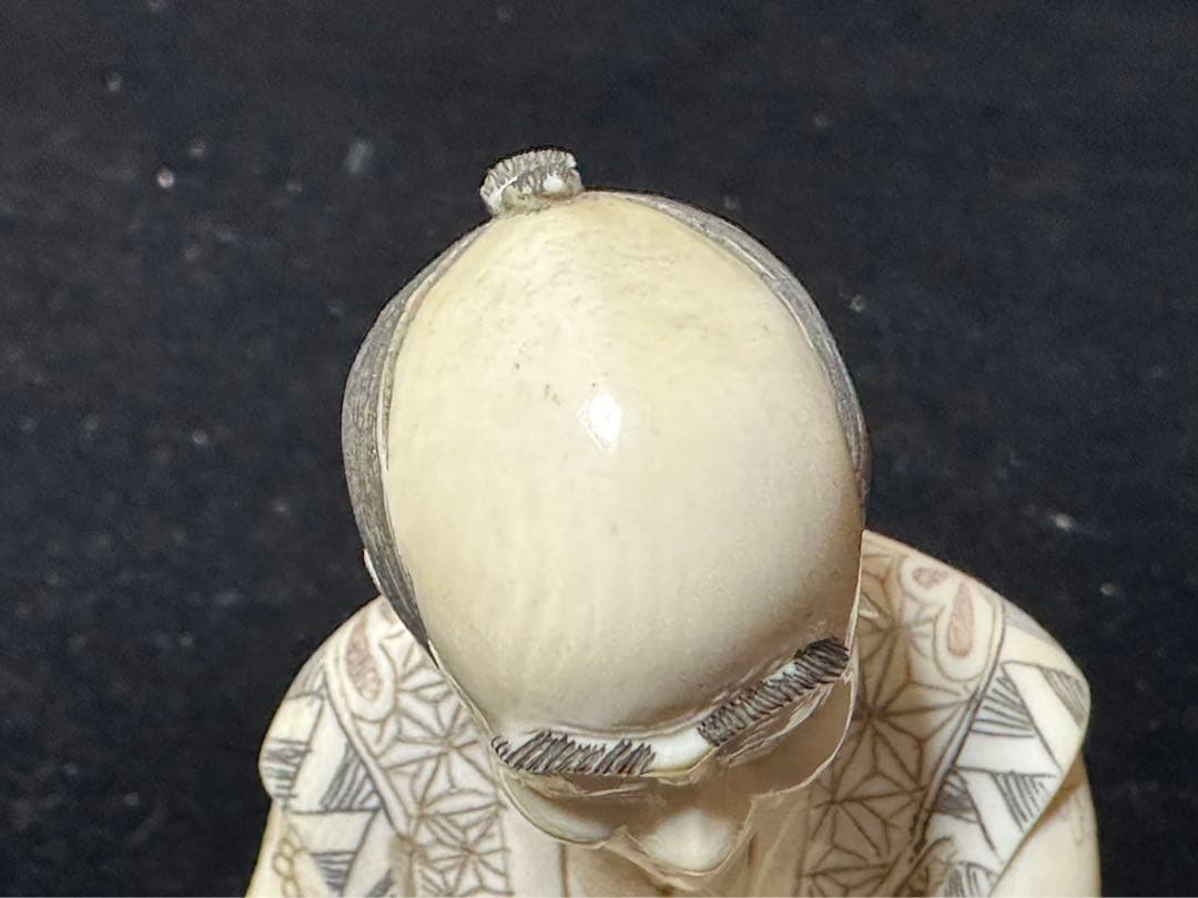 置物　アンティーク　天然素材　仏像　彫刻 古美術品　細密細工骨董　コレクション