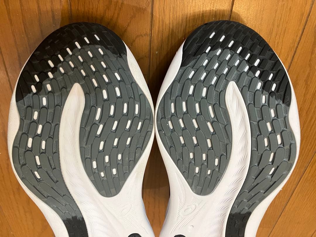 アシックス ゲルニンバス26 26.5cm エクストラワイド ブラックホワイト