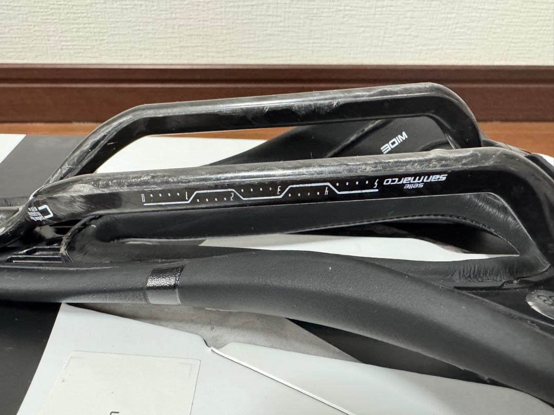 セラサンマルコ Openfit Carbon FX Wide サドル
