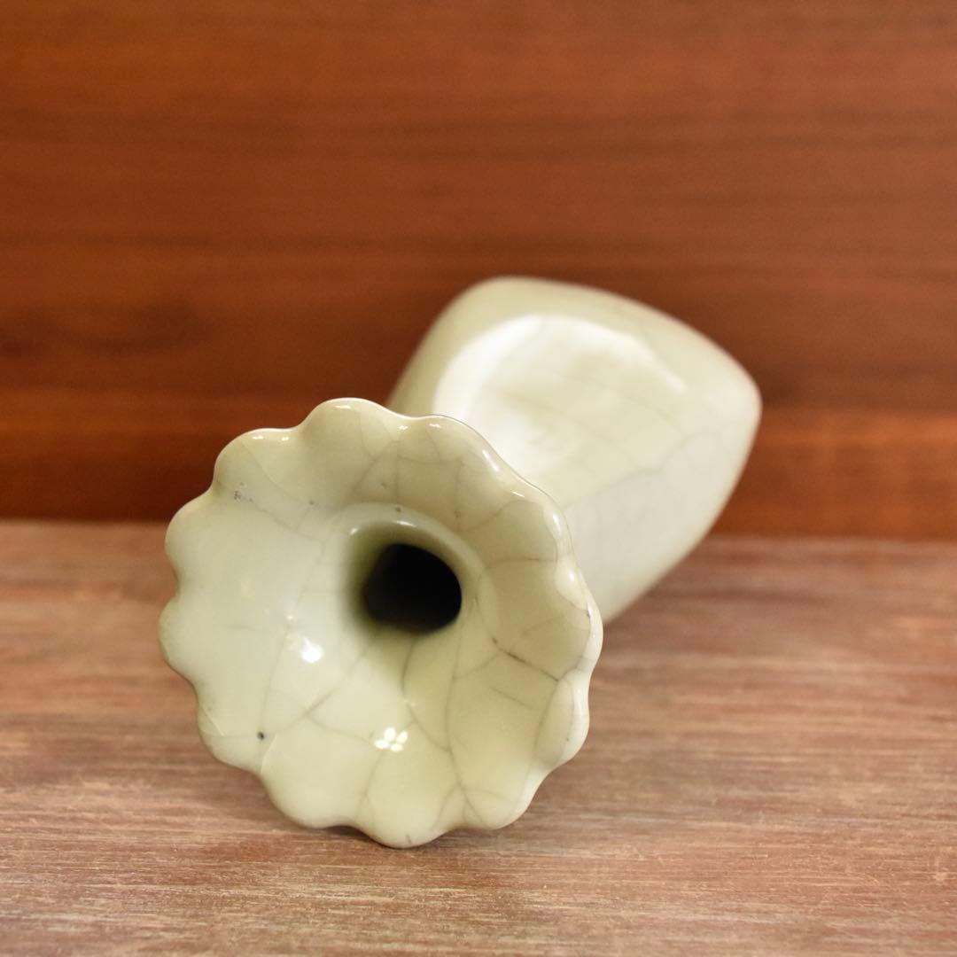 南宋　青磁　花口瓶　中国陶磁器