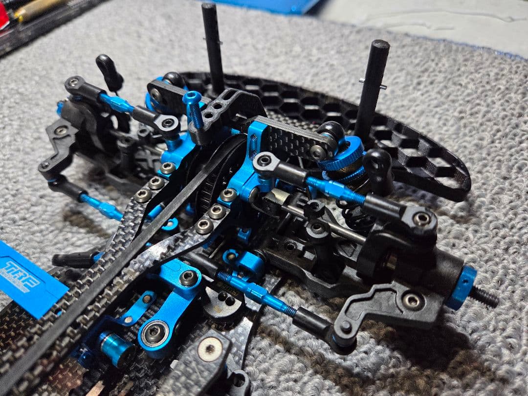 タミヤ TRF420X (ゼロトライブミッドコンバージョン仕様)