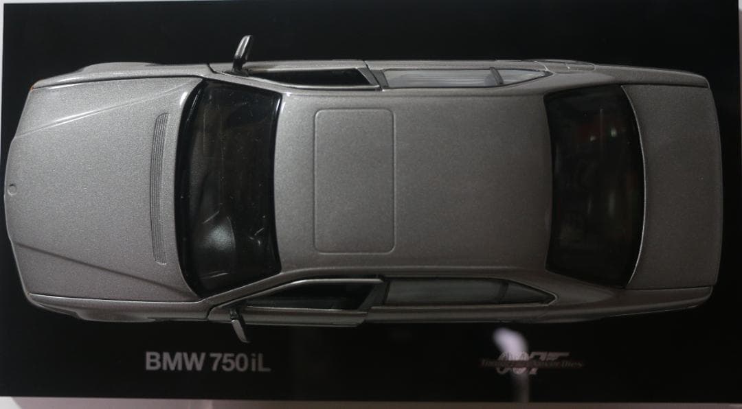 特注００７　ＢＭＷ７５０IL　 1/24 　限定品　中古品