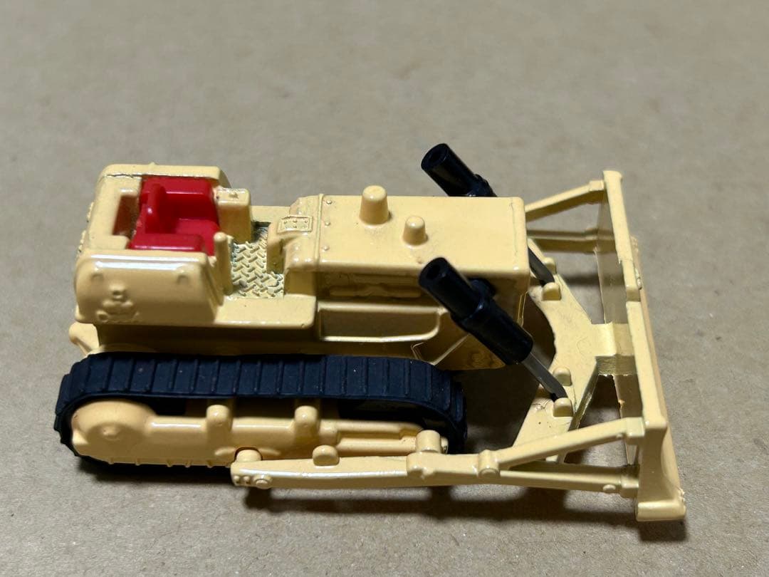 トミカ コマツ ブルドーザー D65A スーパーギフト 小松